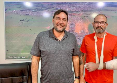Médico ortopedista e legista, Dr. Omar recebe convite para se filiar ao PSDB
